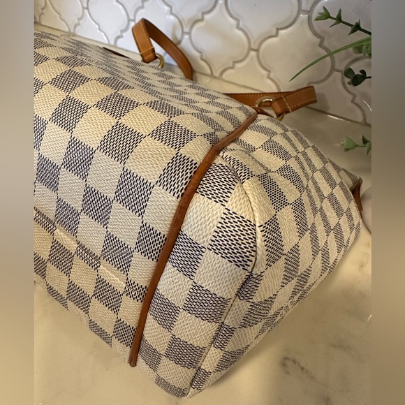 Louis Vuitton Damier Azur Totally PM - Picture 11 of 16